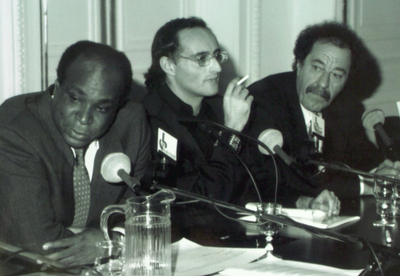 Remise du Grand Prix de la Poésie Jeunesse - Pierre Coran avec le ministre Roger Bambuck et le comédien Daniel Mesguich Hotel Massa à Paris 1989
